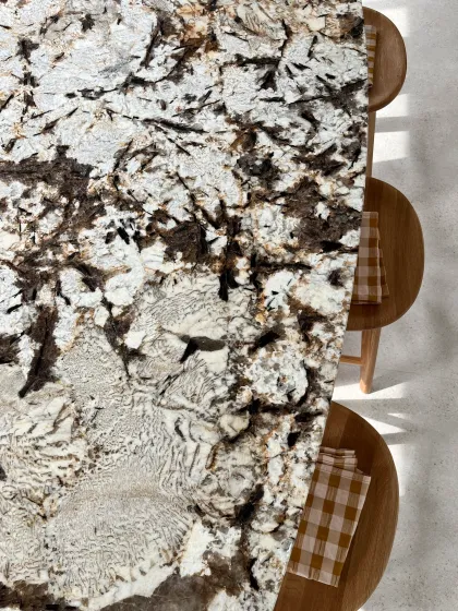 plan de travail en granit blanc aran