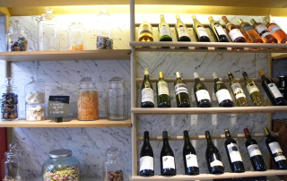 Pablo et Valentina à Lille Mur en marbre blanc