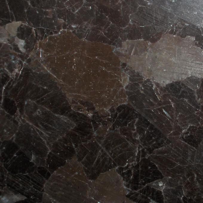 ANTIQUE BROWN